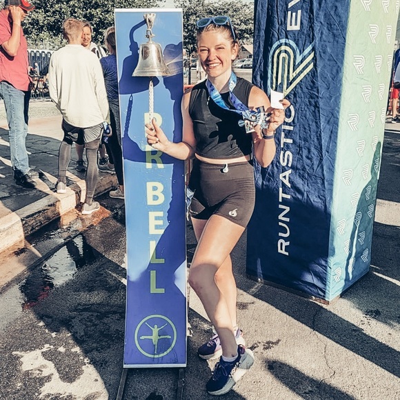 Meet your Posher, Sam - Picture 3 of 5